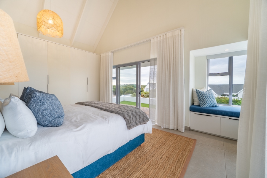 5 Bedroom Property for Sale in St Francis Links Eastern Cape